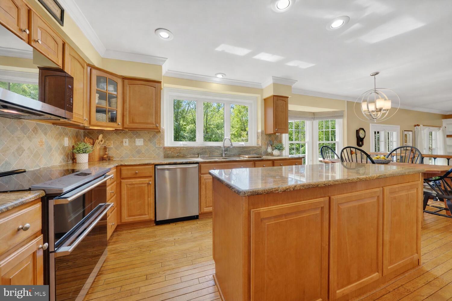 7923 Donegal Lane Springfield, VA 22153 - Photo 17 of 46 Kitchen