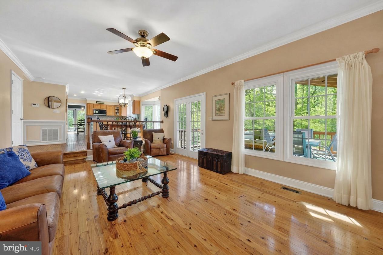 7923 Donegal Lane Springfield, VA 22153 - Photo 22 of 46 Family Room