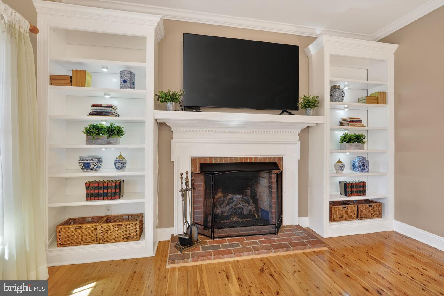 7923 Donegal Lane Springfield, VA 22153 - Photo 23 of 46 Family Room