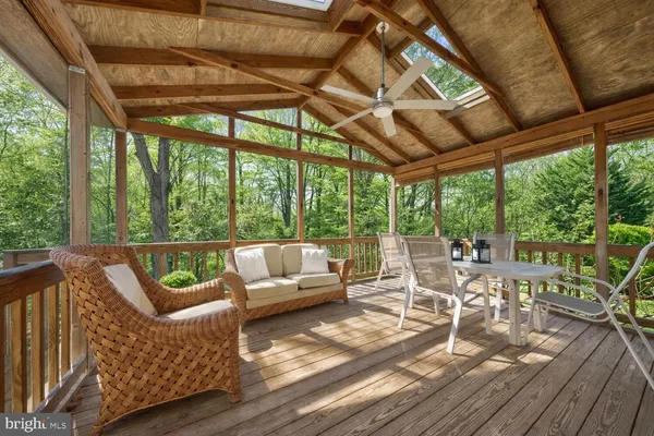 $950,000 | 7923 Donegal Lane, Springfield, VA 22153