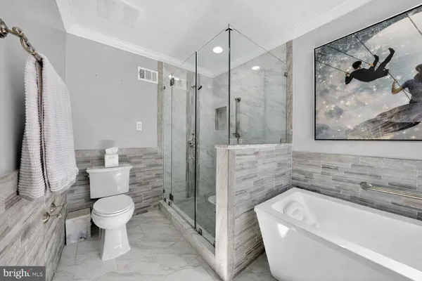 $950,000 | 7923 Donegal Lane, Springfield, VA 22153