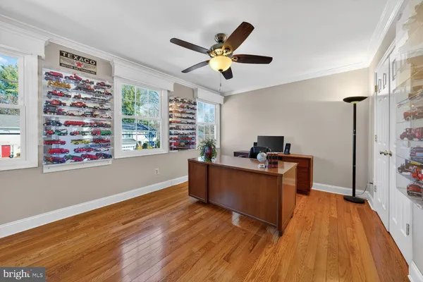 $950,000 | 7923 Donegal Lane, Springfield, VA 22153