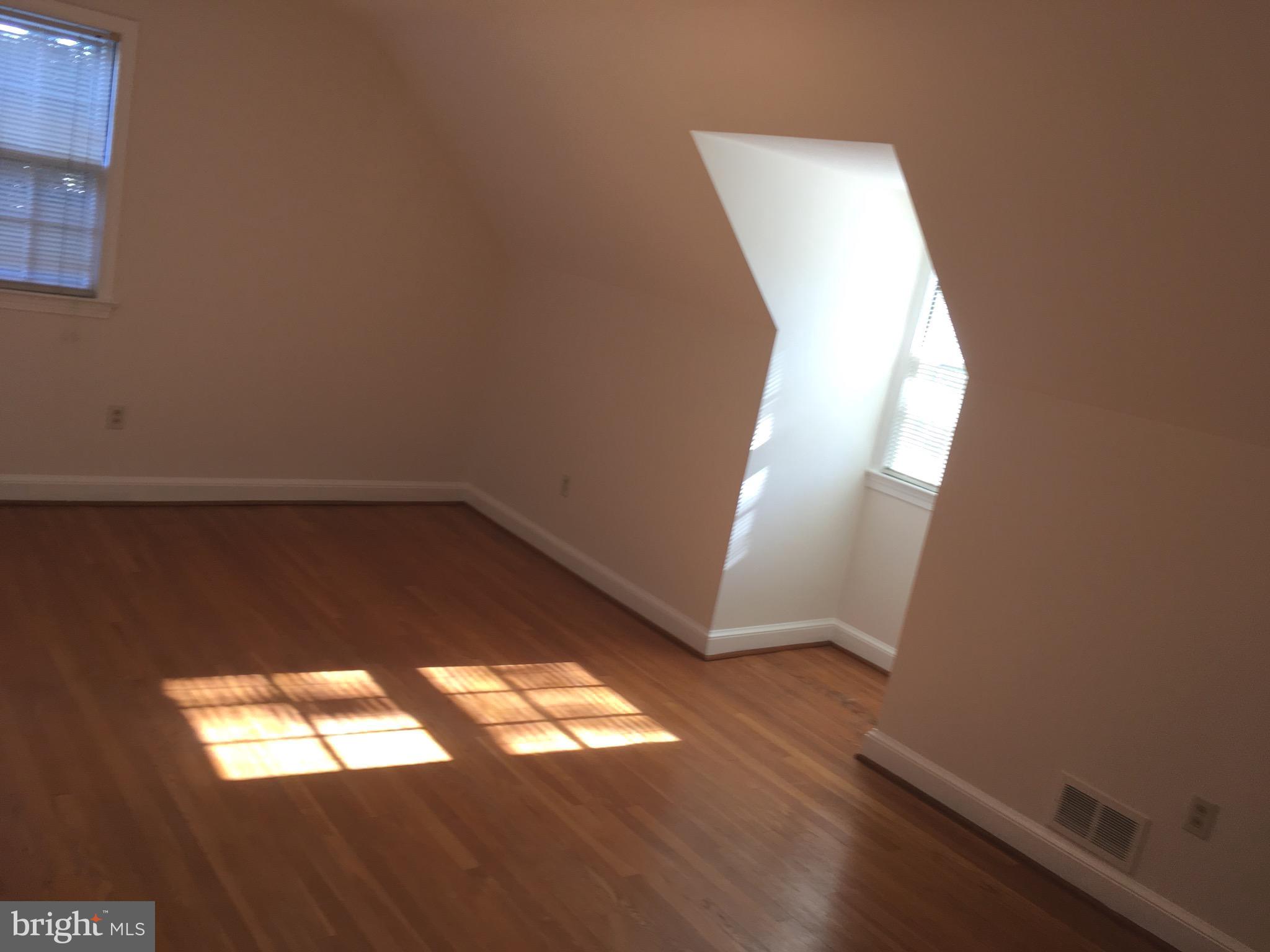 930 Ray Road Hyattsville, MD 20783 - Photo 11 of 15 Bedroom (Master)
