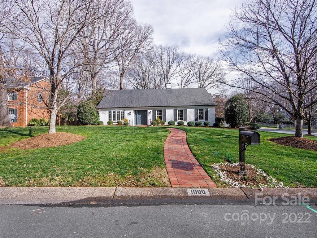 1000 Braeburn Road Charlotte, NC 28211 - Photo 3 of 48 a front view of house with yard and green space