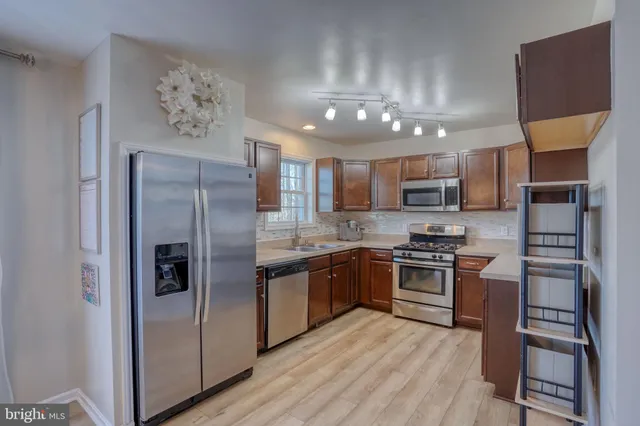 $399,000 | 45 East Buck Point Road, Clayton, DE 19938