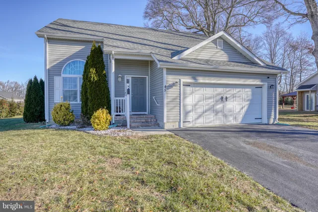 $399,000 | 45 East Buck Point Road, Clayton, DE 19938