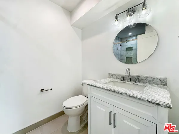 $4,995 | 5930 Willoughby Avenue, Los Angeles, CA 90038