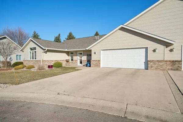 $399,000 | 152 Shamrock Drive, Mankato, MN 56001