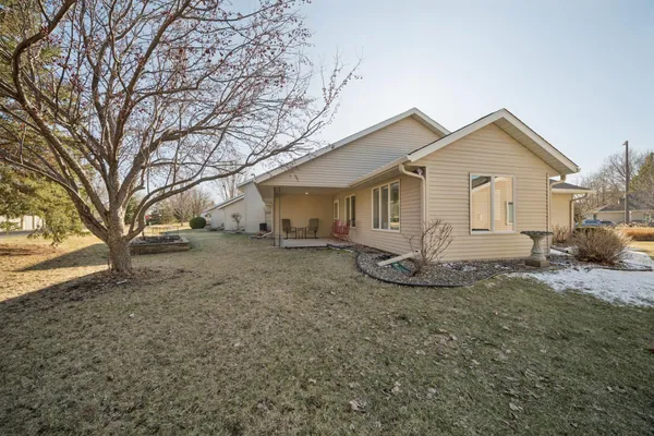 $399,000 | 152 Shamrock Drive, Mankato, MN 56001