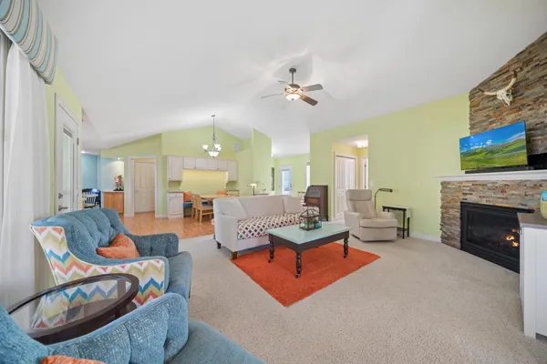 $399,000 | 152 Shamrock Drive, Mankato, MN 56001