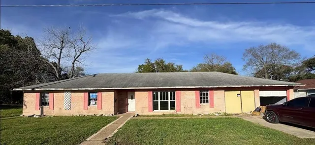 $119,999 | 3200 4th Avenue, Port Arthur, TX 77642