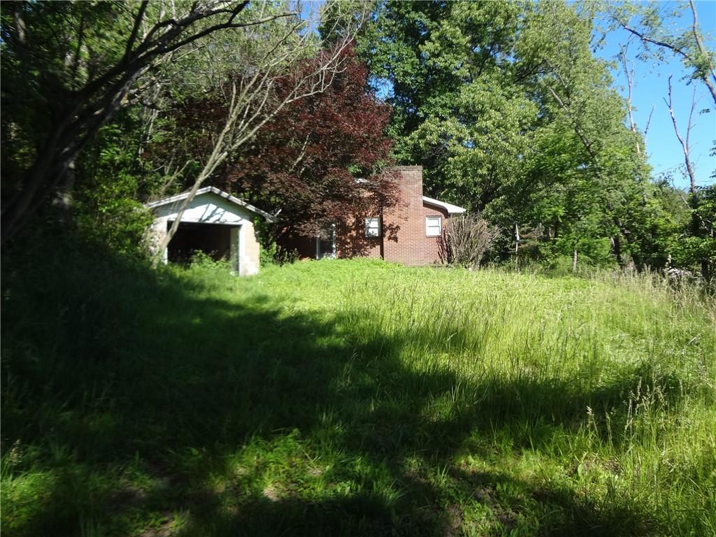 908 Youngstown Ridge Road Latrobe, PA 15650 - Photo 4 of 12