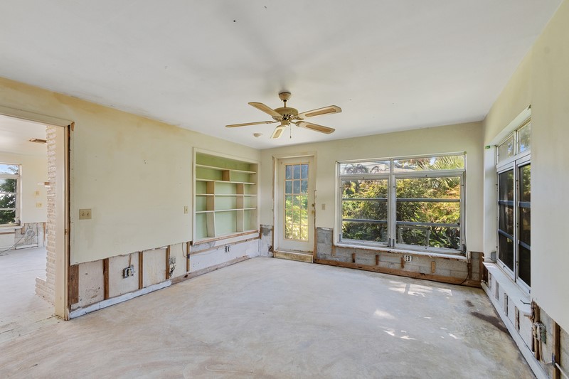 531 Cypress Road Vero Beach, FL 32963 - Photo 12 of 25
