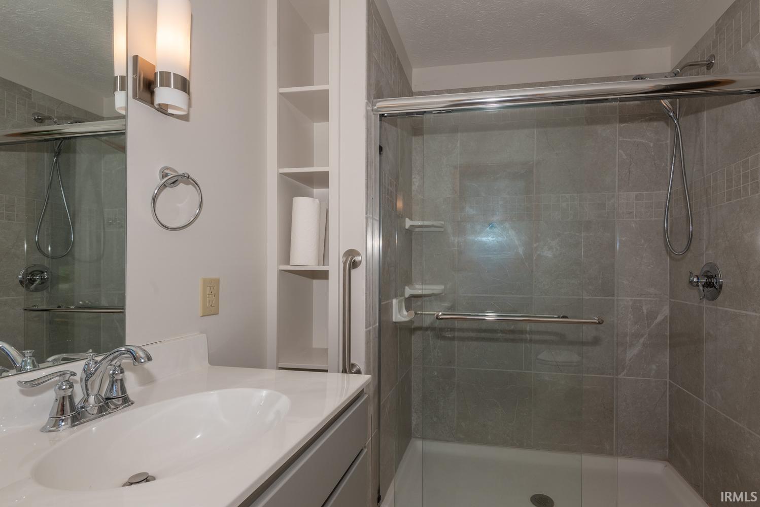 3850 South Snoddy Road Bloomington, IN 47401 - Photo 19 of 36 Gallery Image 19