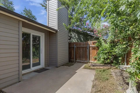 $285,000 | 5805 West Gate Boulevard, Unit A, Austin, TX 78745