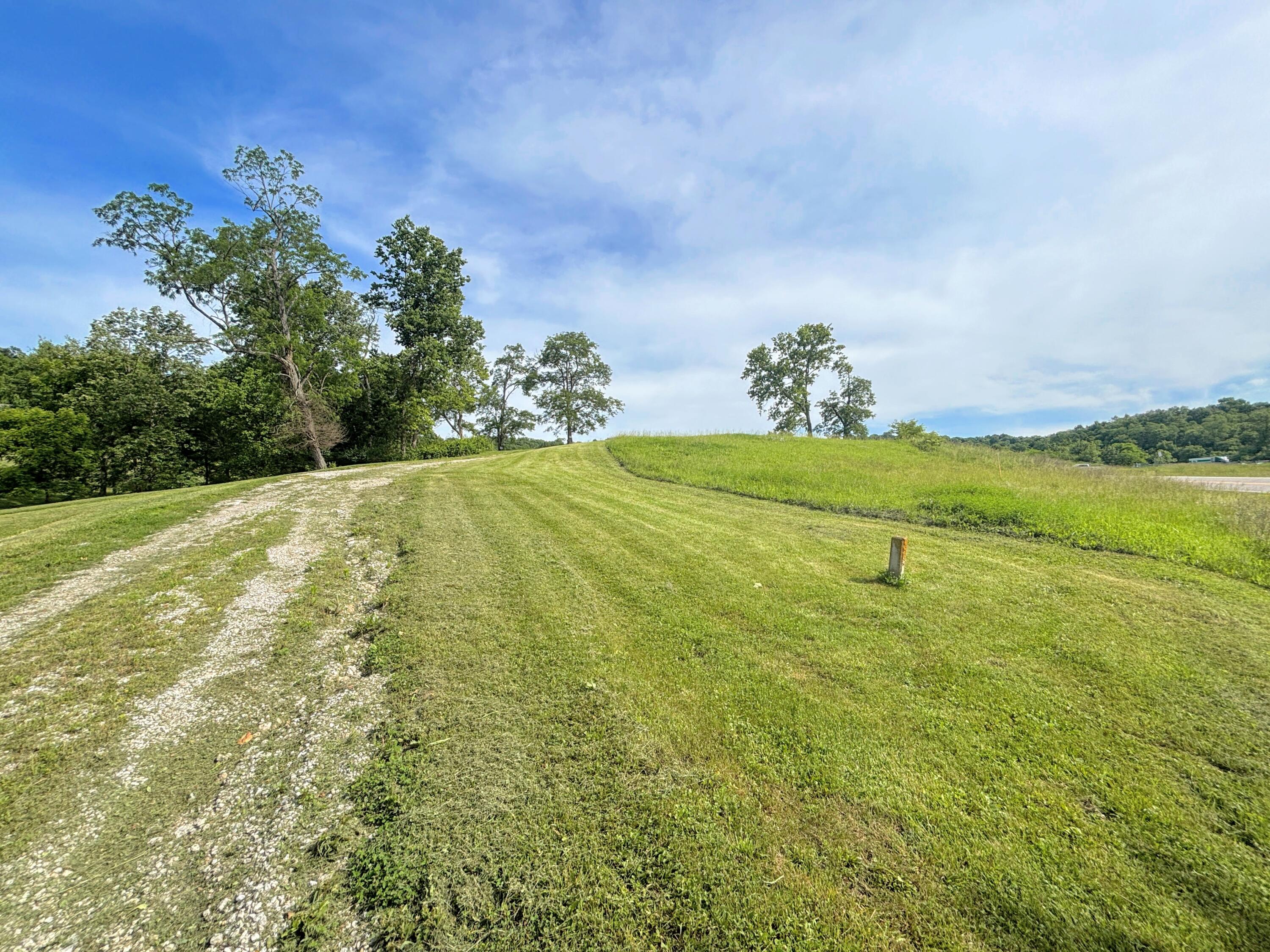 303 Madison Pike Fort Mitchell, KY 41017 - Photo 6 of 9