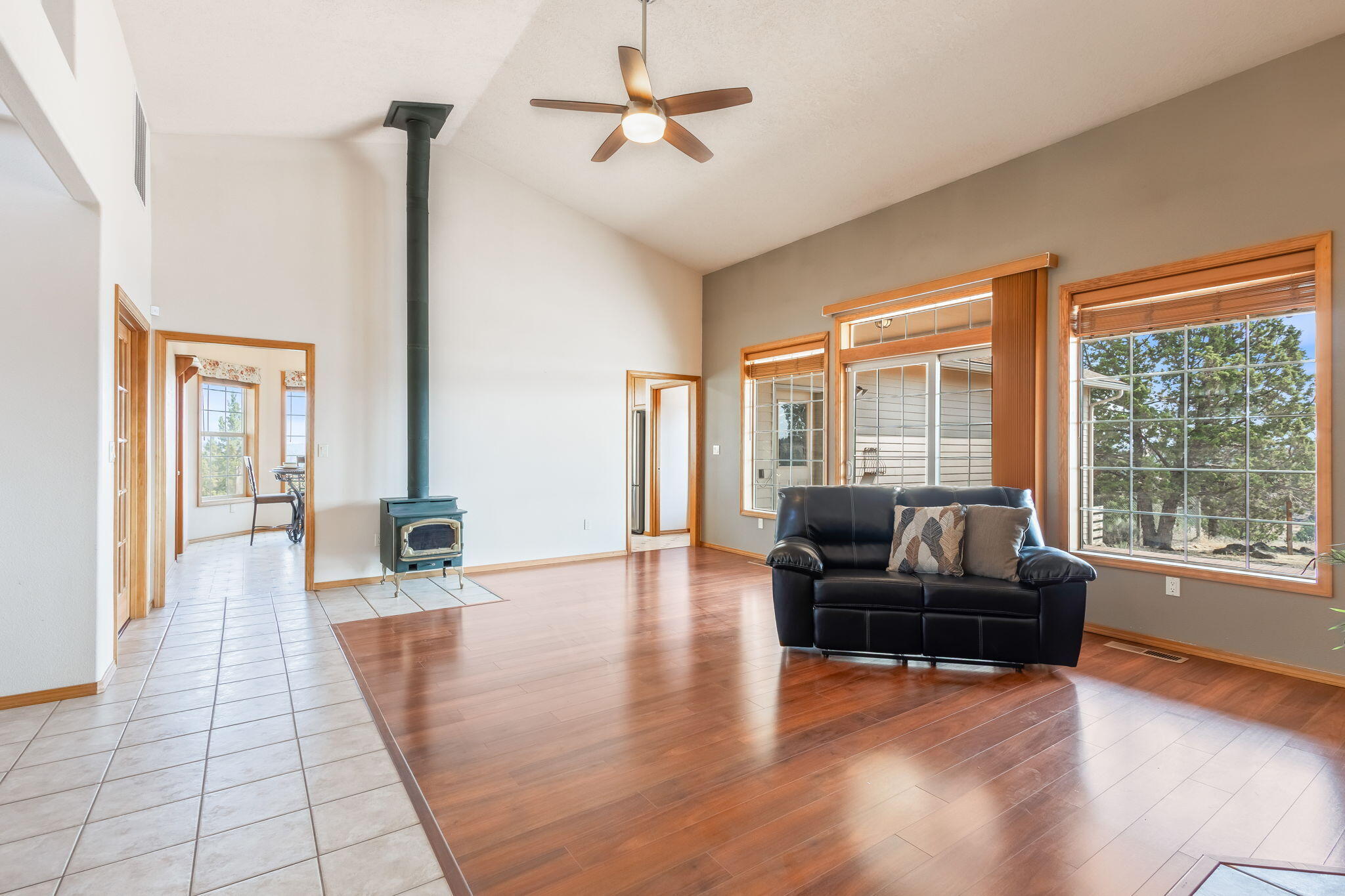 16615 Southwest Blue Jay Road Terrebonne, OR 97760 - Photo 7 of 45 8-web-or-mls-08