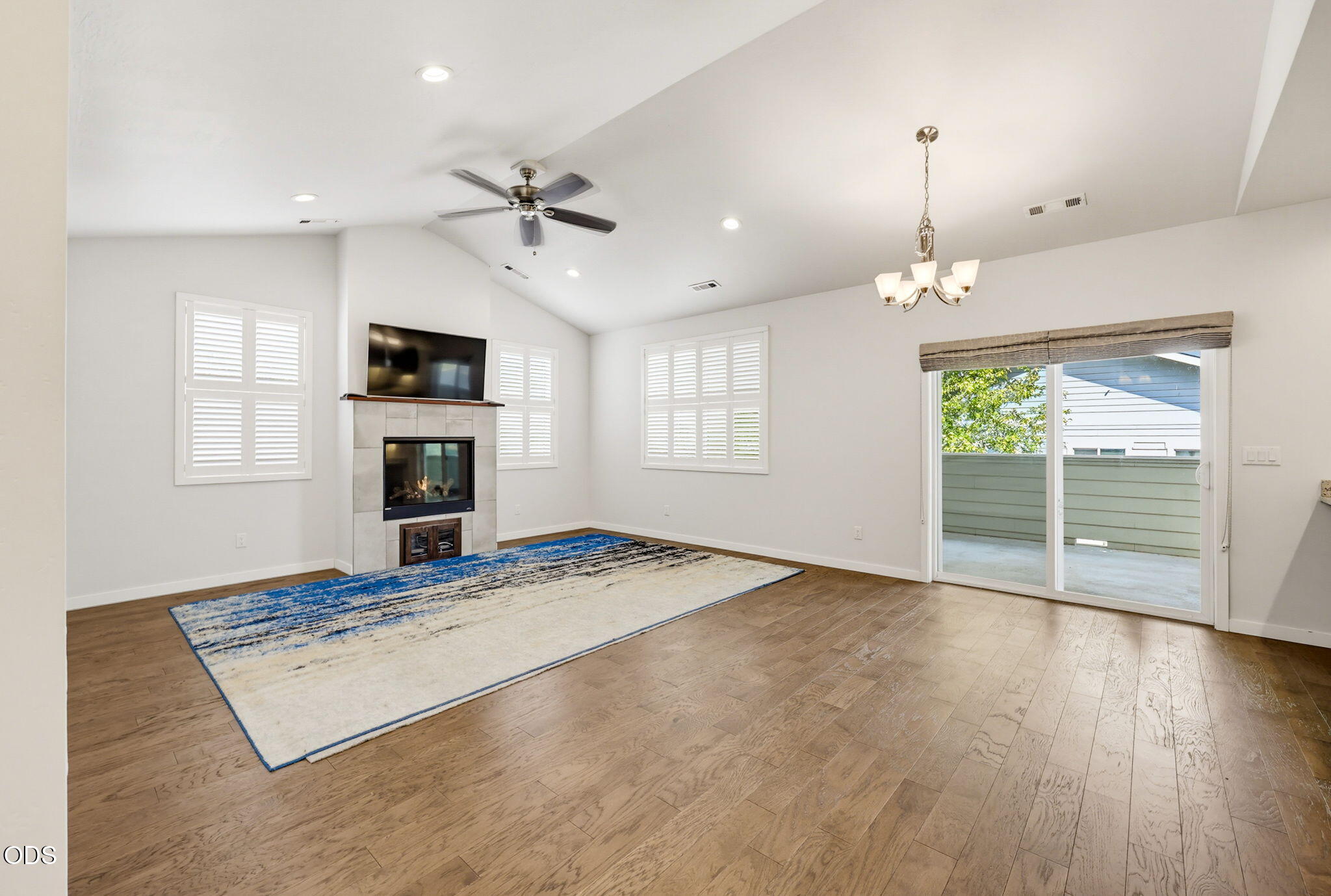417 Echo Way Eagle Point, OR 97524 - Photo 2 of 55 Gallery Image 2