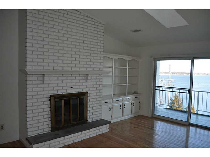 4100 Post Road, Unit 4 Warwick, RI 02886 - Photo 5 of 15 Living Room.