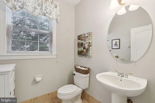 $1,100,000 | 1 Cranbury Hill Court, Mount Laurel, NJ 08054