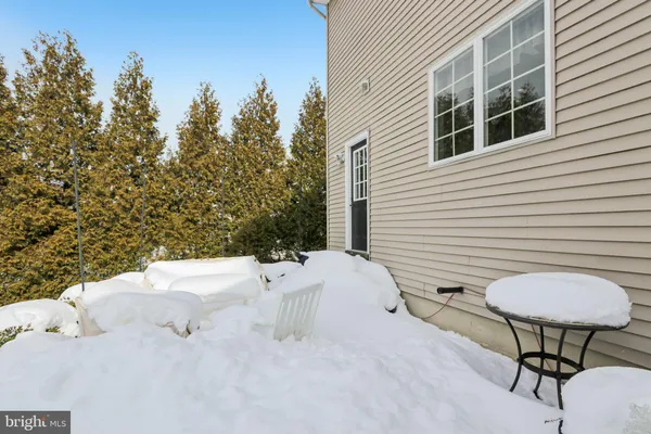 $1,100,000 | 1 Cranbury Hill Court, Mount Laurel, NJ 08054