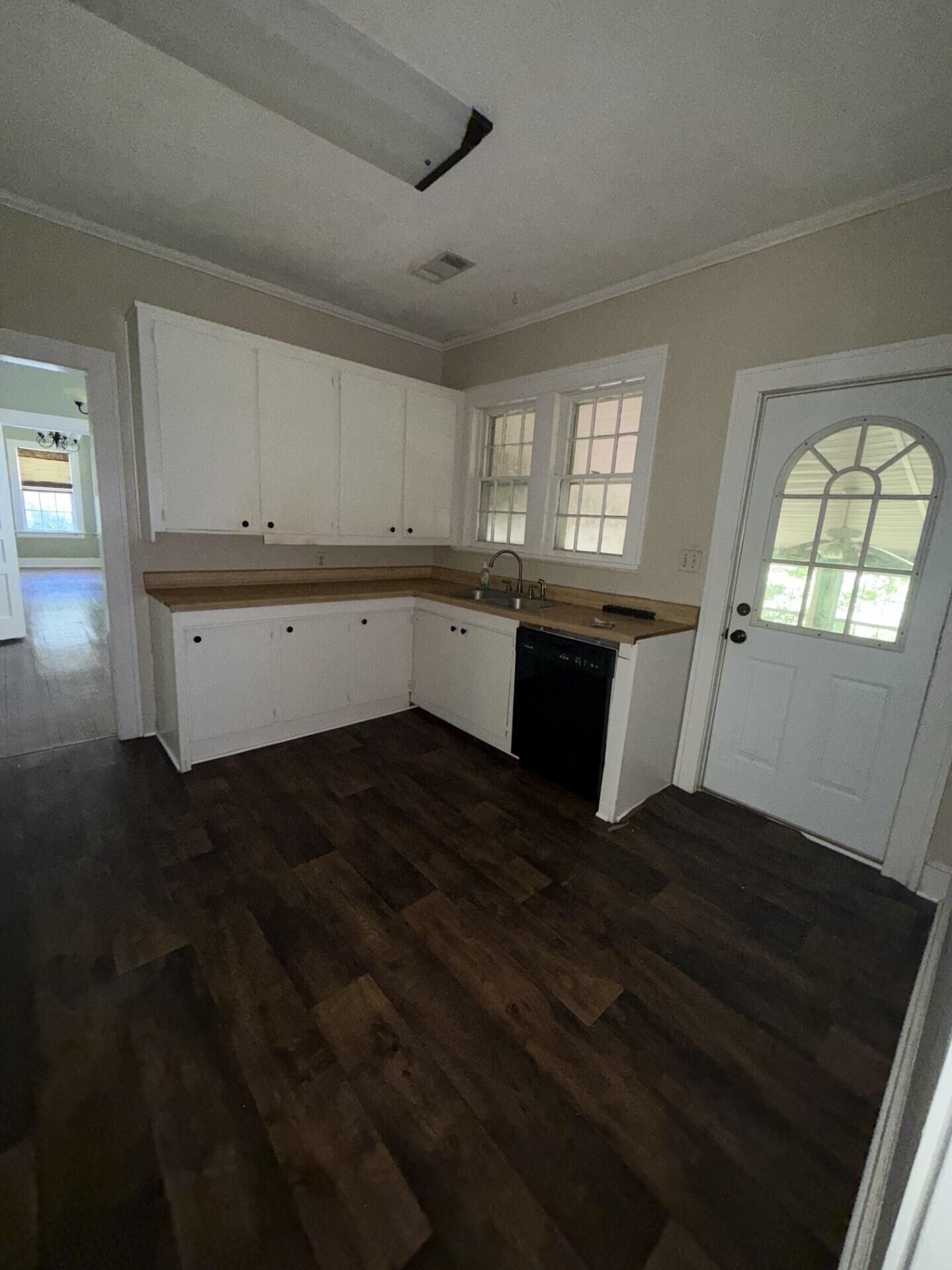 2430 Barnes Crossing Road Saltillo, MS 38866 - Photo 8 of 14 Gallery Image 8
