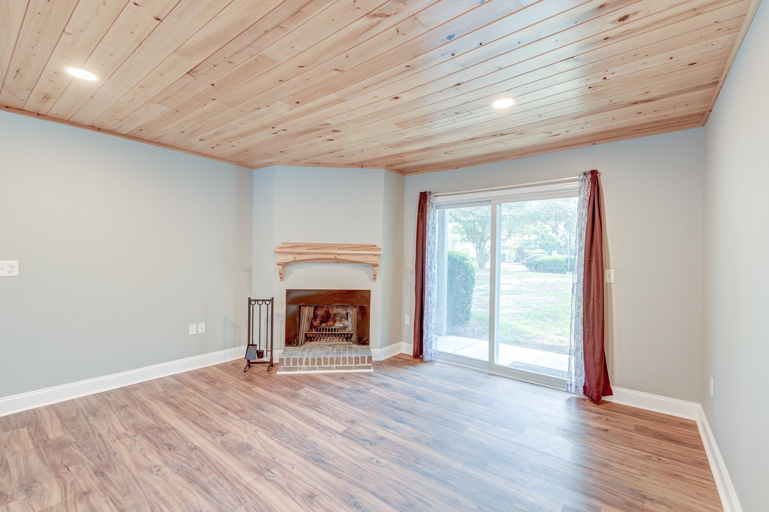 1402 Camp Road, Unit 6B Charleston, SC 29412 - Photo 34 of 46 DSC_0397_398_399_400_401