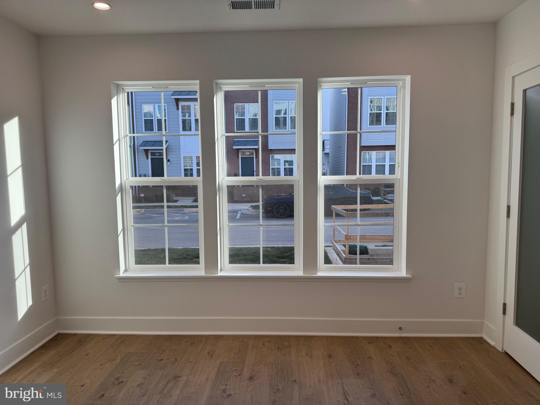 3509 Margaret Jones Place Gaithersburg, MD 20877 - Photo 19 of 40 Ground level bedroom
