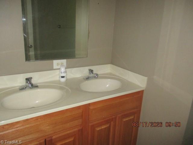 3926 Blake Road Jonesville, NC 28642 - Photo 18 of 22 Upstairs Full Bath