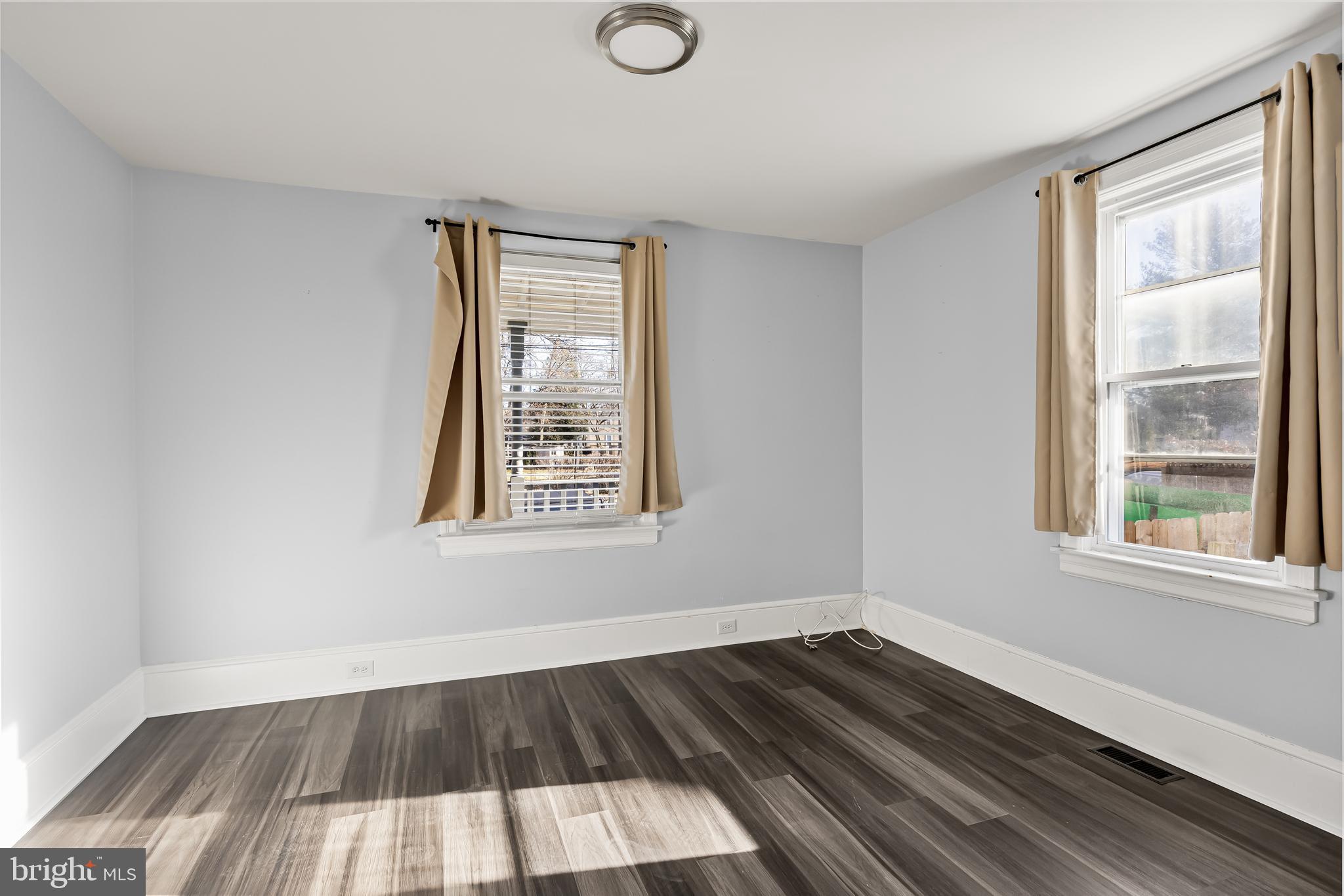 104 Main Street Delran, NJ 08075 - Photo 5 of 29 Gallery Image 5