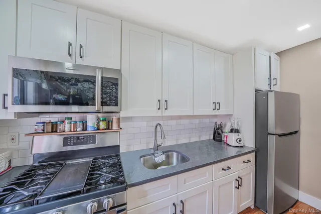 $849,000 | 202-02 109th Avenue | Hollis