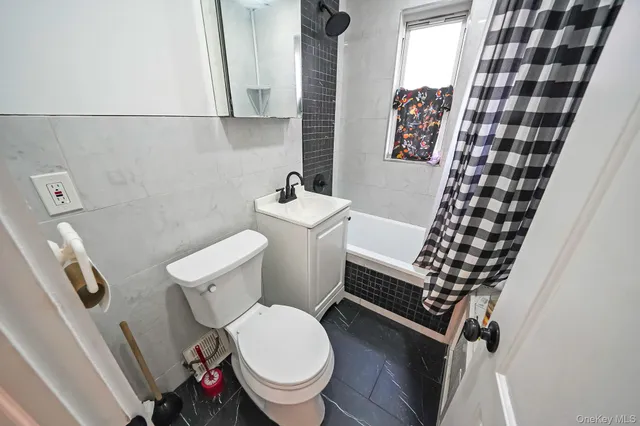 $849,000 | 202-02 109th Avenue | Hollis