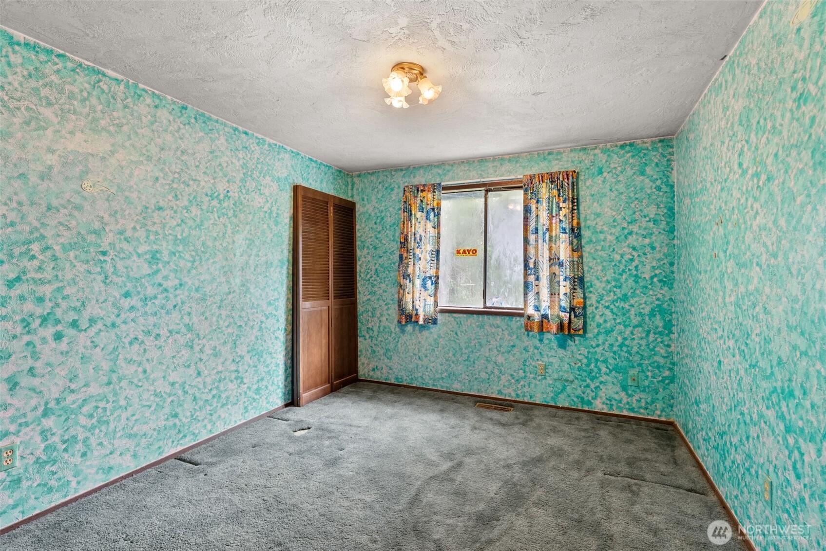 626 Ostman Road Raymond, WA 98577 - Photo 15 of 29 a view of a room with a natural light