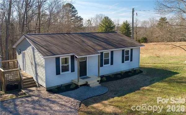 $260,000 | 3753 Jenkins Road, Blacksburg, SC 29702