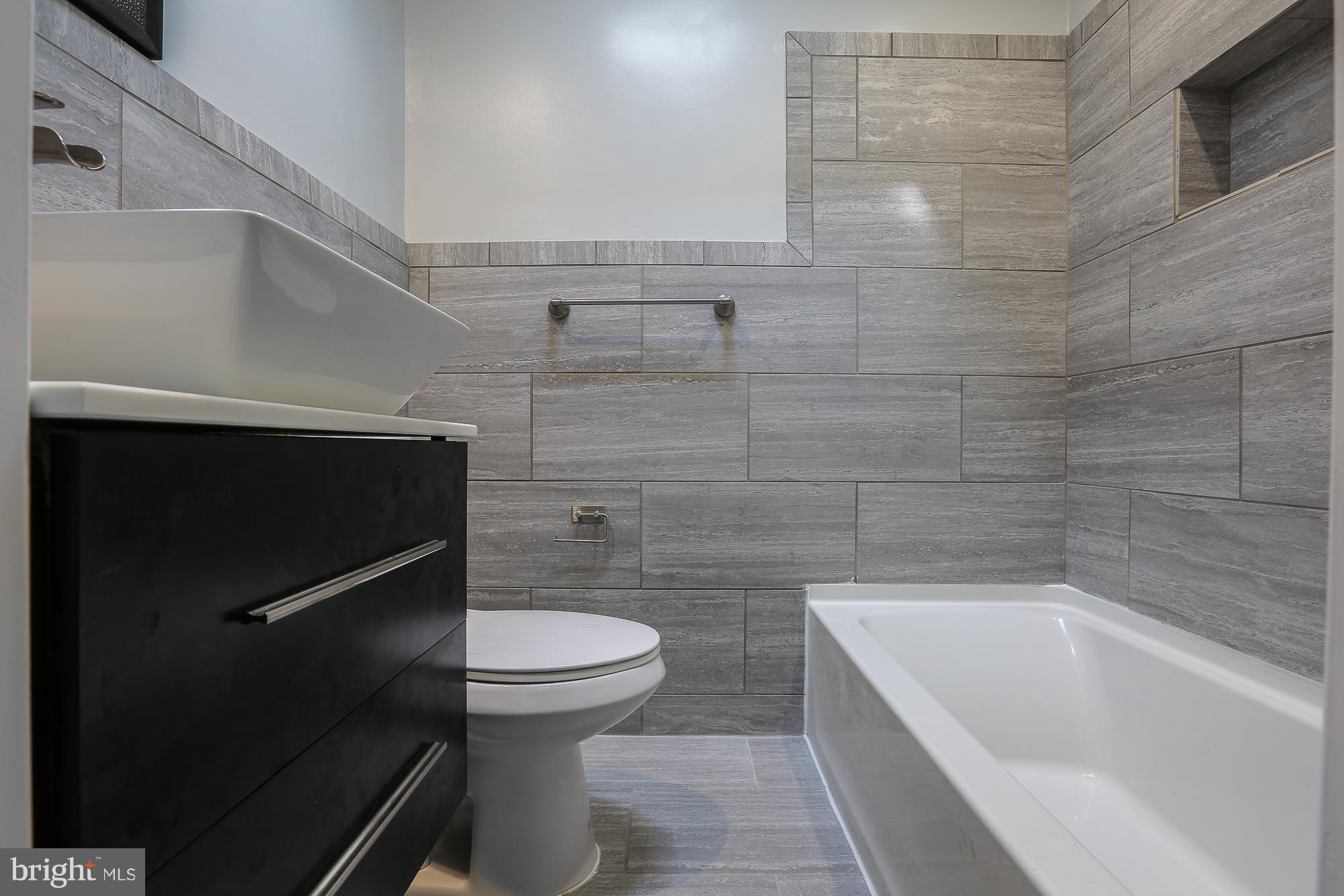 1110 Wedgewood Road Baltimore, MD 21229 - Photo 21 of 30 Bath Upstairs
