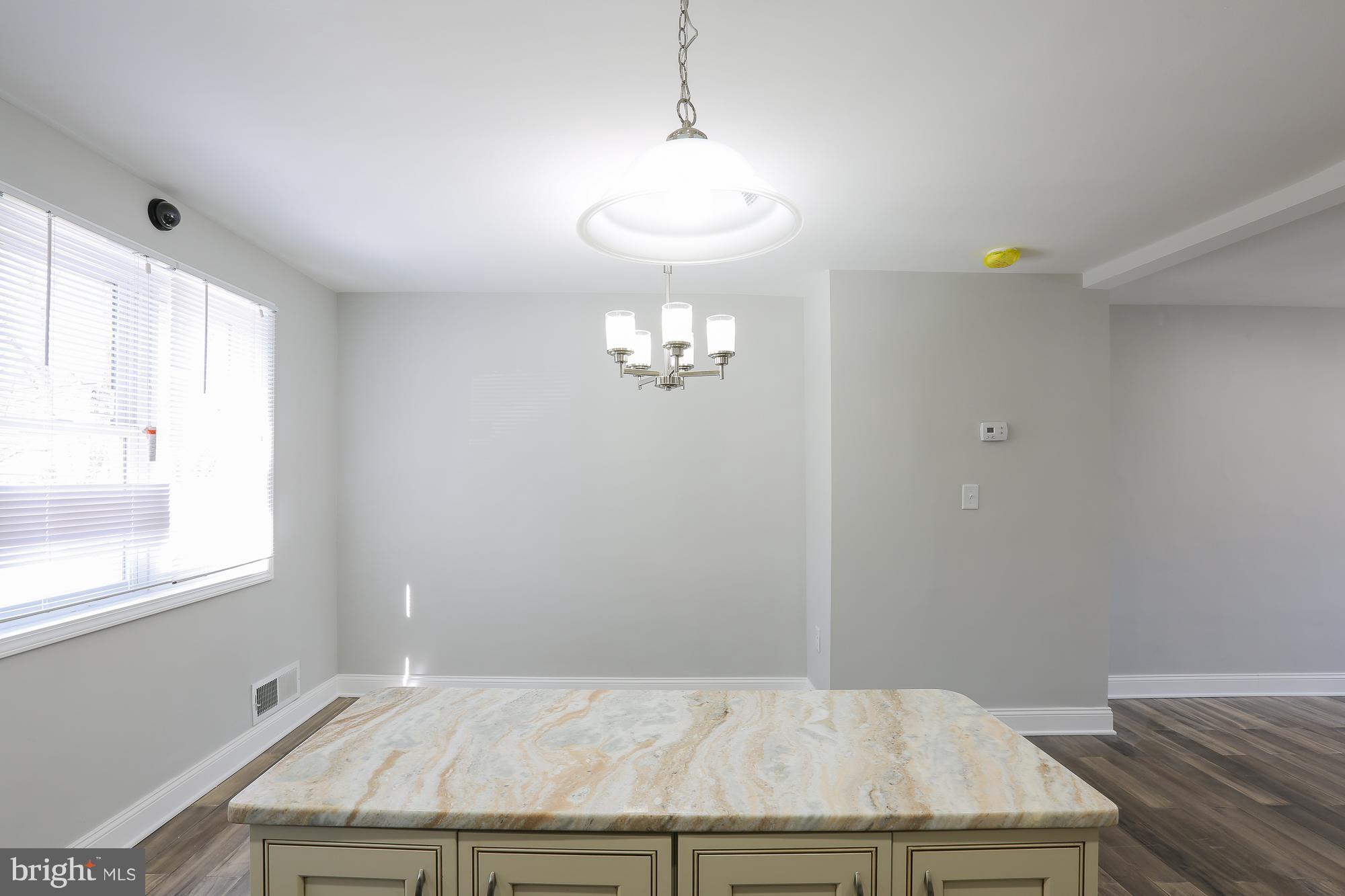 1110 Wedgewood Road Baltimore, MD 21229 - Photo 9 of 30 Dining Room
