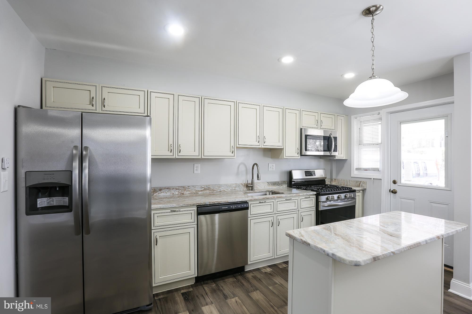 1110 Wedgewood Road Baltimore, MD 21229 - Photo 10 of 30 Kitchen