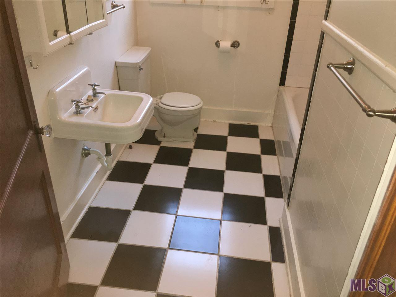 2225 Broussard Street Baton Rouge, LA 70808 - Photo 18 of 31