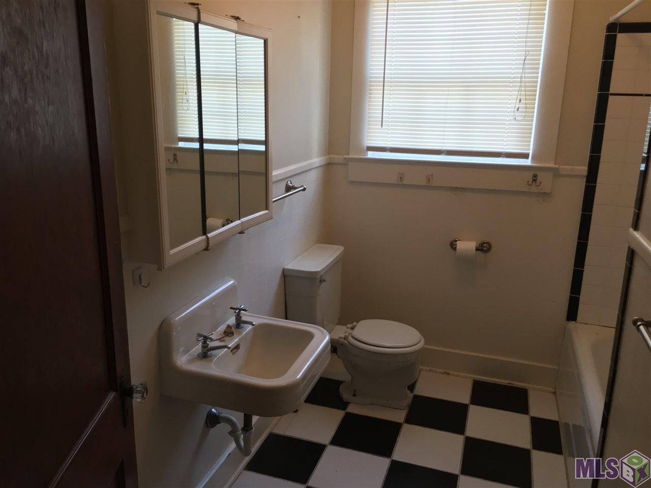 2225 Broussard Street Baton Rouge, LA 70808 - Photo 19 of 31