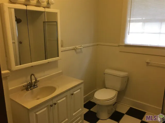 $2,400 | 2225 Broussard Street, Baton Rouge, LA 70808