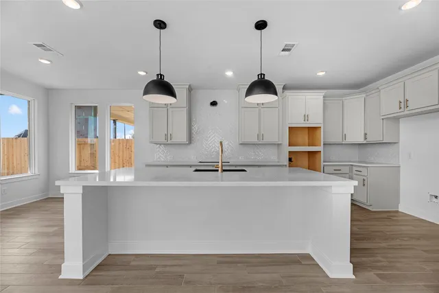 $689,428 | 10814 Woodhouse Lane, Missouri City, TX 77459