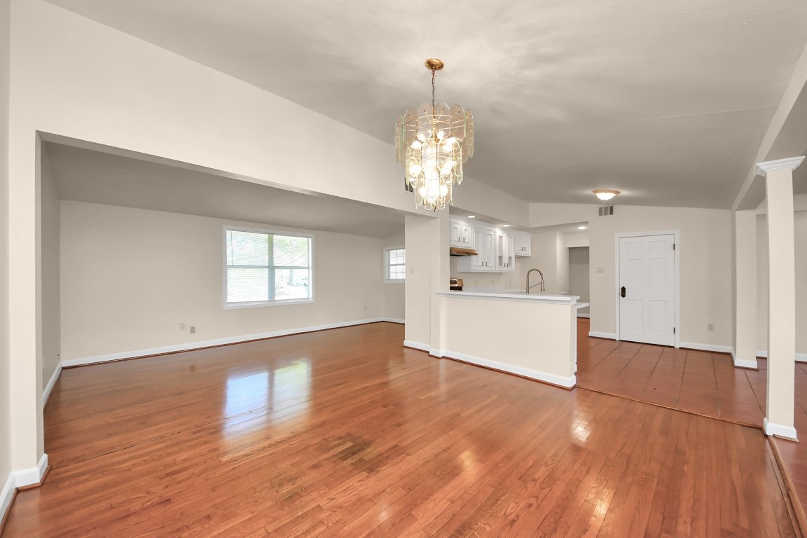 6701 Neff Street Houston, TX 77074 - Photo 11 of 44