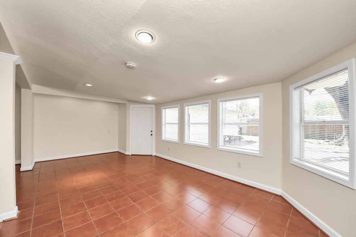 6701 Neff Street Houston, TX 77074 - Photo 18 of 44