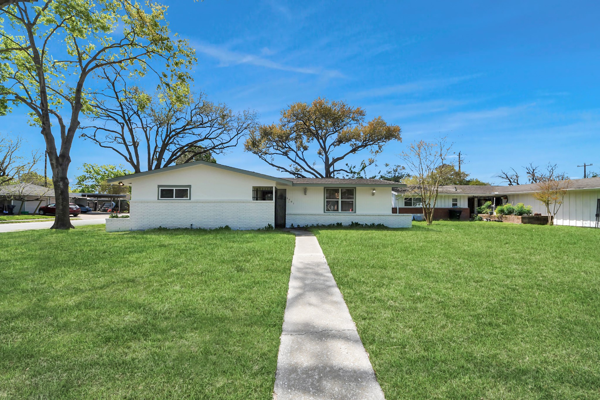 6701 Neff Street Houston, TX 77074 - Photo 2 of 44