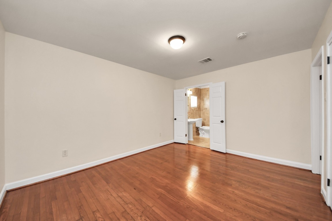 6701 Neff Street Houston, TX 77074 - Photo 32 of 44