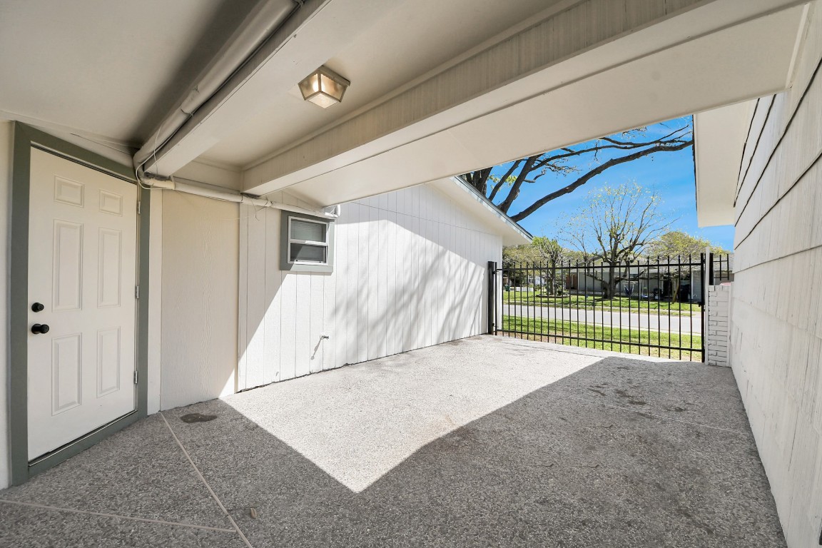 6701 Neff Street Houston, TX 77074 - Photo 38 of 44