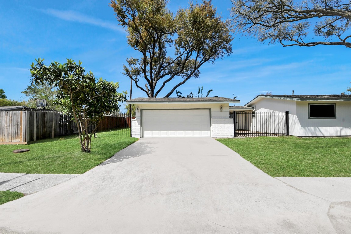 6701 Neff Street Houston, TX 77074 - Photo 39 of 44