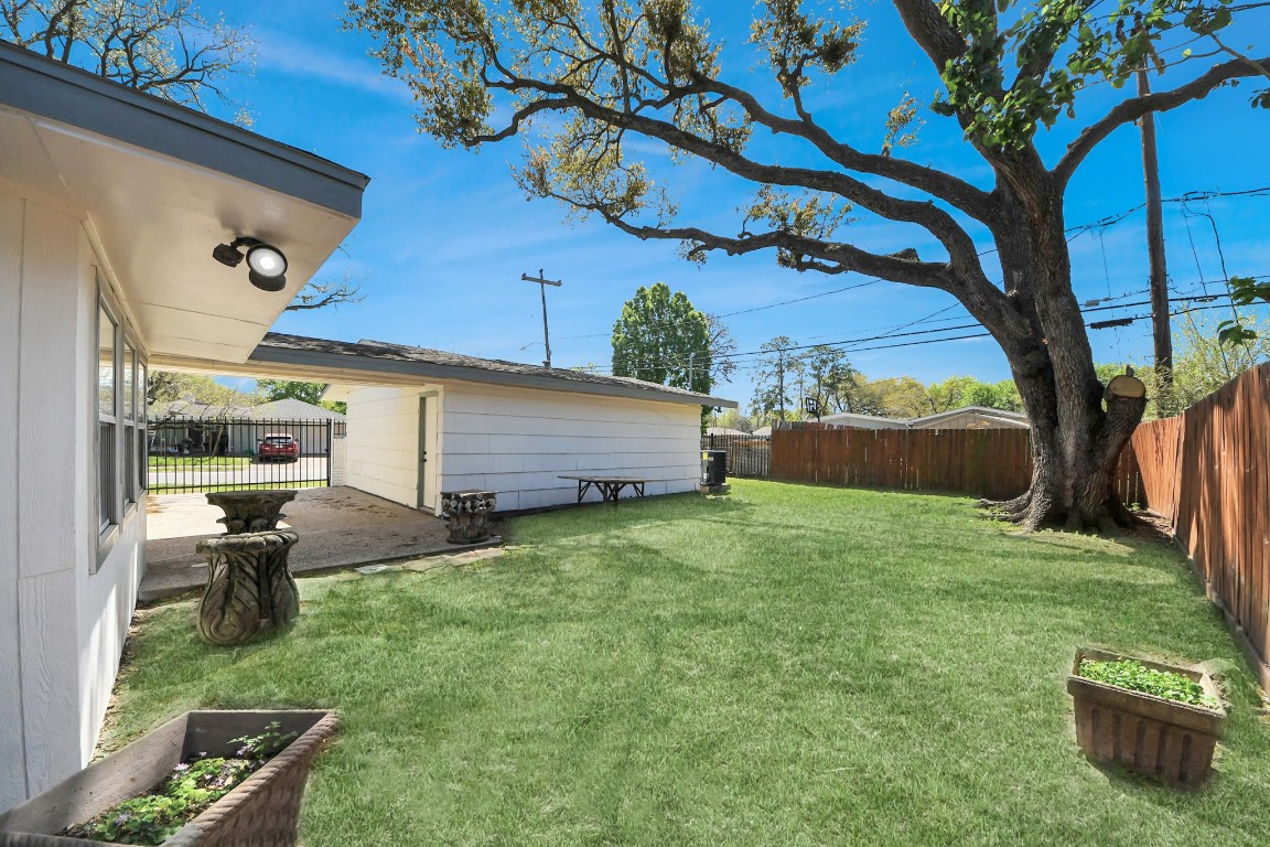 6701 Neff Street Houston, TX 77074 - Photo 5 of 44