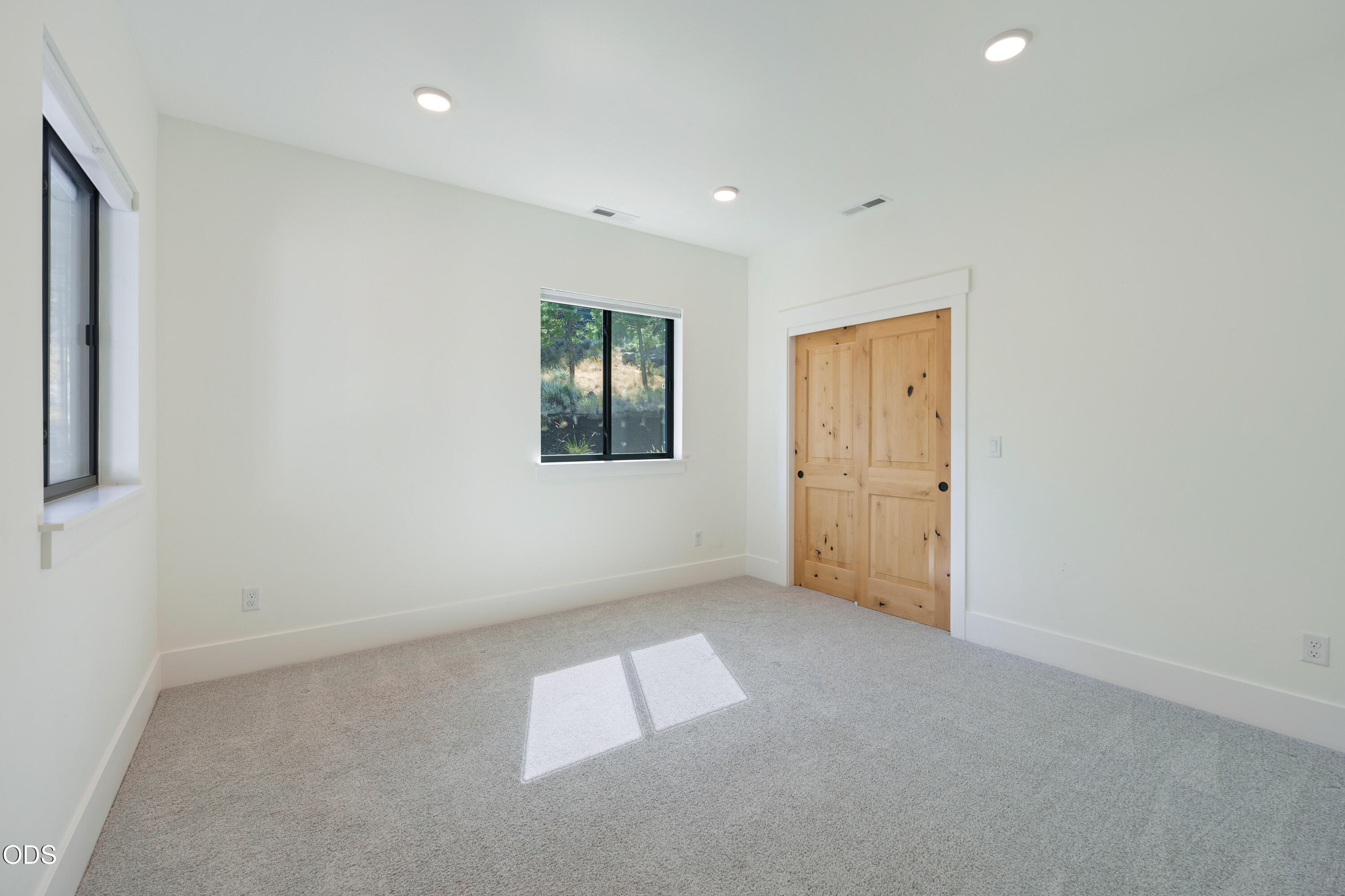 670 Northwest Powell Butte Loop Bend, OR 97703 - Photo 40 of 61