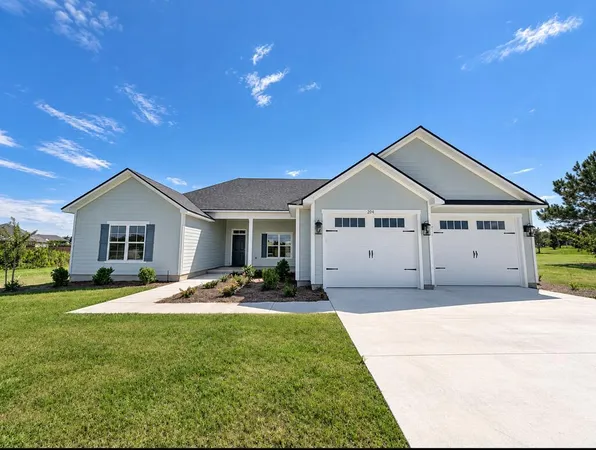 $399,900 | 204 Bailey Circle, Thomasville, GA 31757